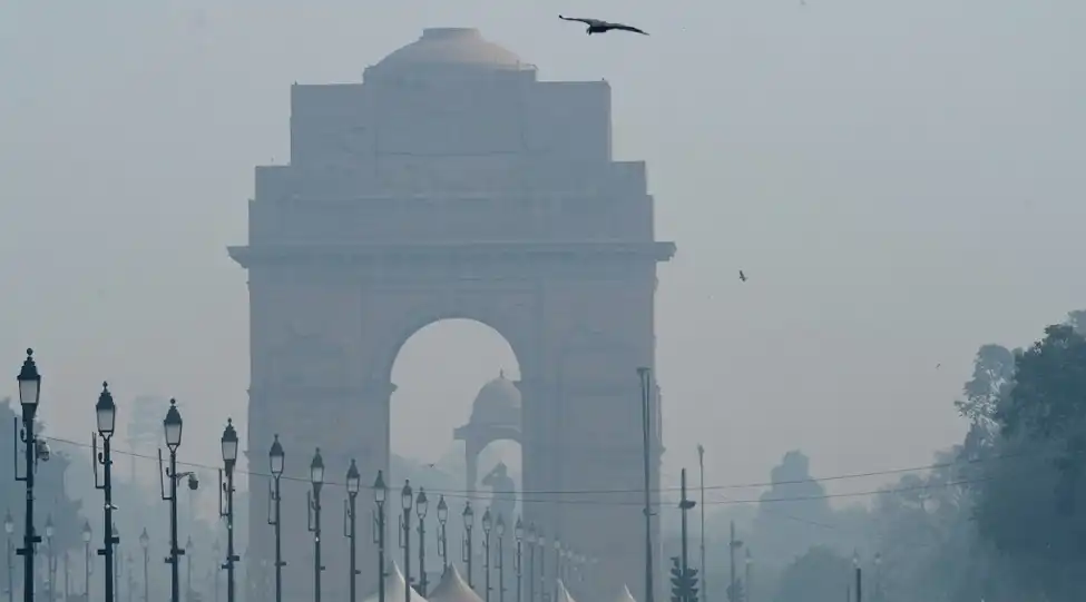 Delhi Winter Pollution Plan: Parking Fees to Double, 50% Work From Home and Construction Curbs