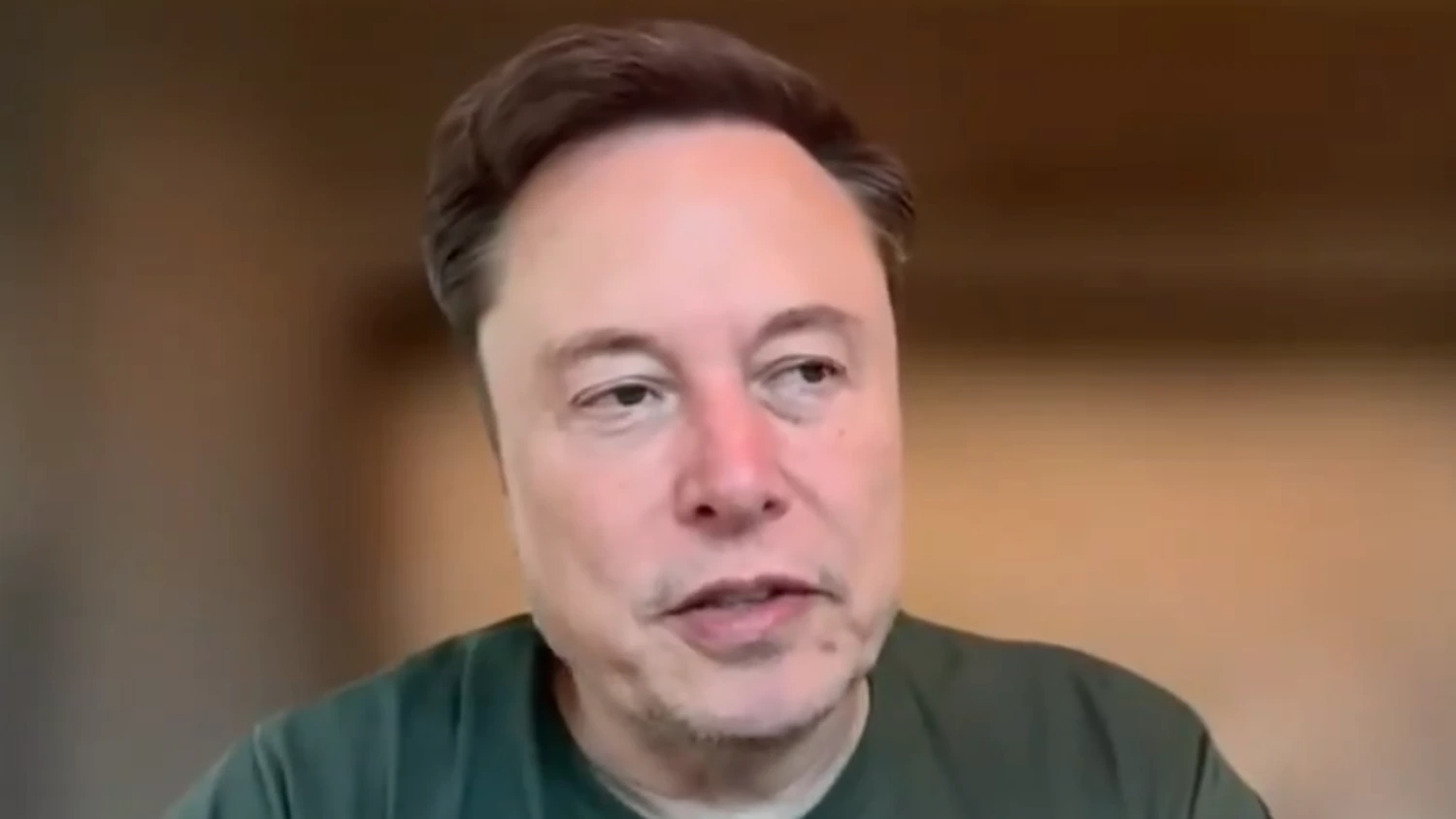 Elon Musk Faces Bernie Sanders’ Criticism Over Political Donations Amid Starlink Row in India